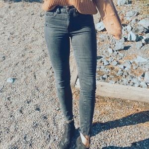 Buckle Black sculpted high rise ankle skinny